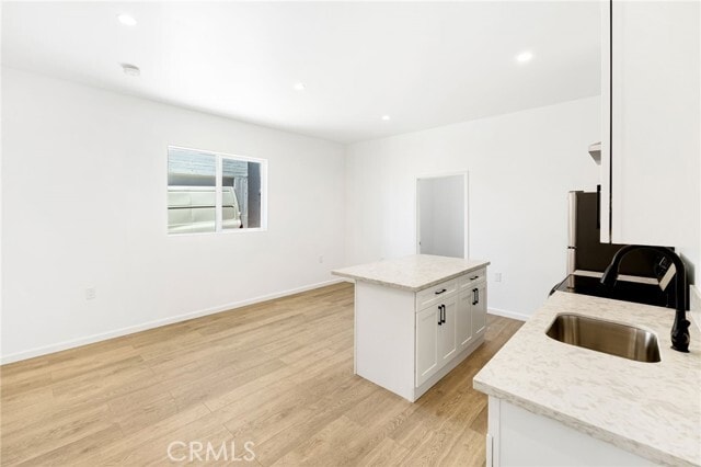 Building Photo - 1375 N Mentor Ave