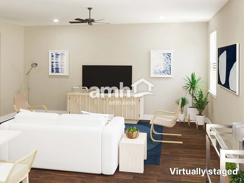 Building Photo - 1007 Highland Walk