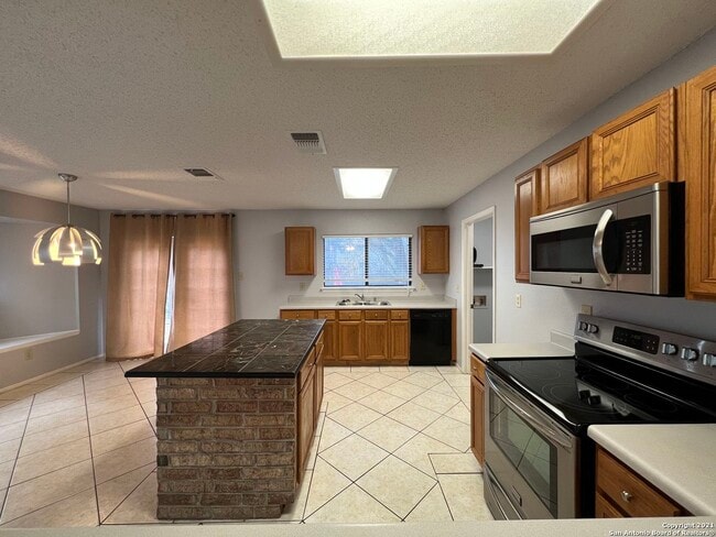 Building Photo - 15403 Corian Creek Dr