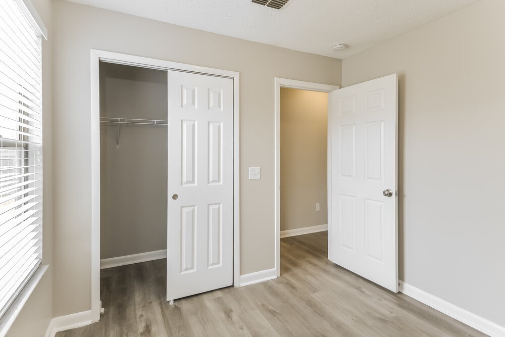Building Photo - 11426 Lumberjack Cir W