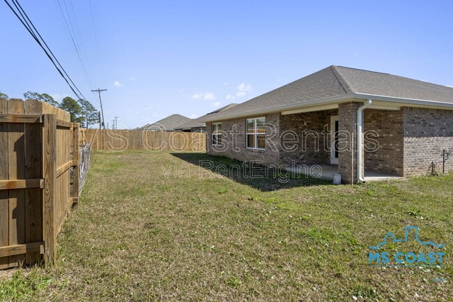 Building Photo - 15236 Cypress Way
