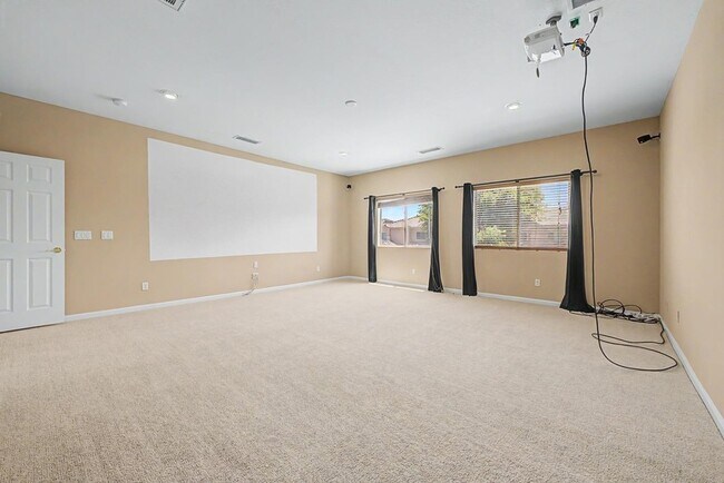 Building Photo - 472 W Pelican Dr