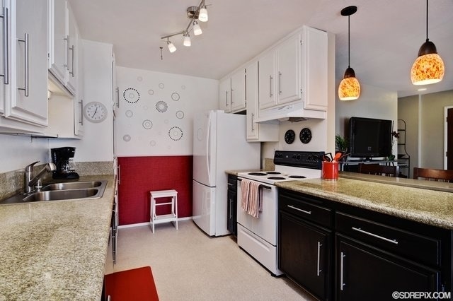 Building Photo - 5026 Collwood Way