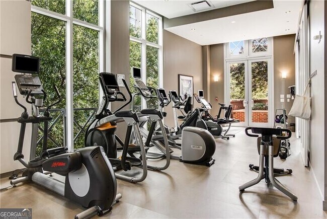 Building Photo - 1820 Peachtree St NW