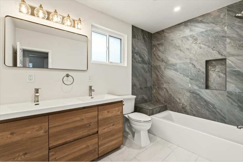 Building Photo - 1316 Parker St