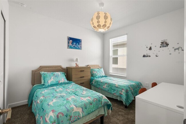 Building Photo - 8931 Takeaway Wy