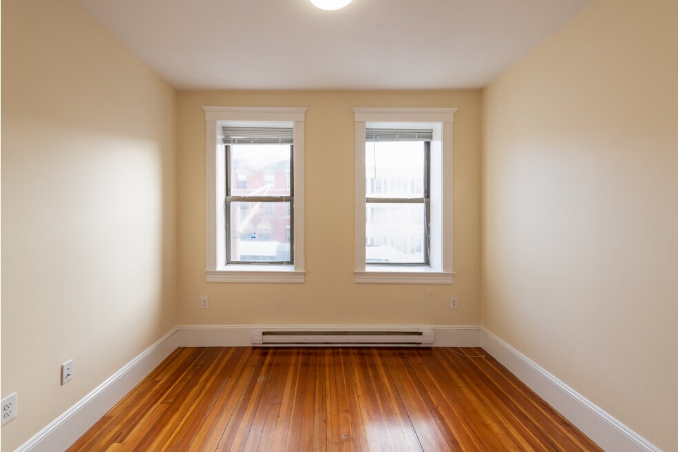 Building Photo - 887 Huntington Ave