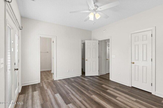 Building Photo - 321 S Kerr Ave