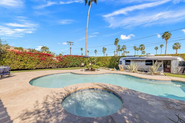 Building Photo - 46310 Shadow Mountain Dr