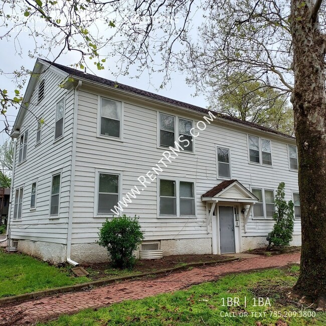 Primary Photo - ***ALL UTILITIES PAID**1118 SW Western Ave...