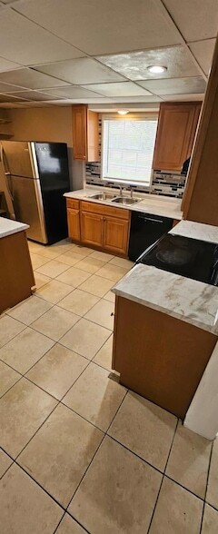 Building Photo - 1202 Summer St