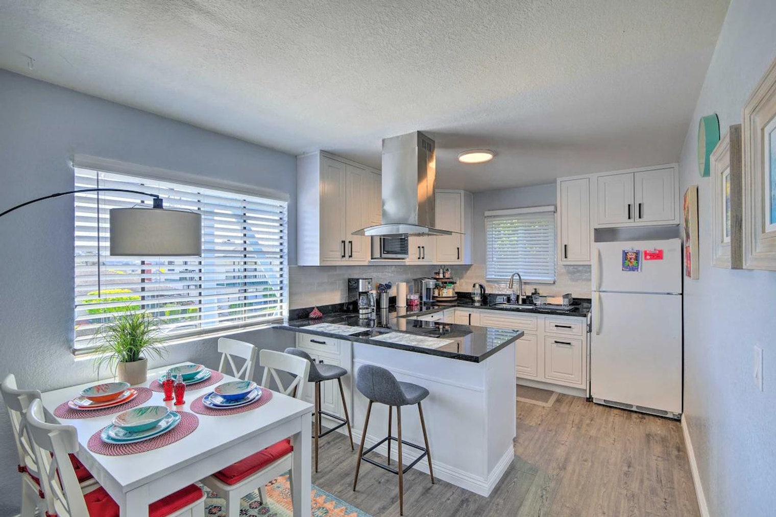 Building Photo - 434 Larkin St