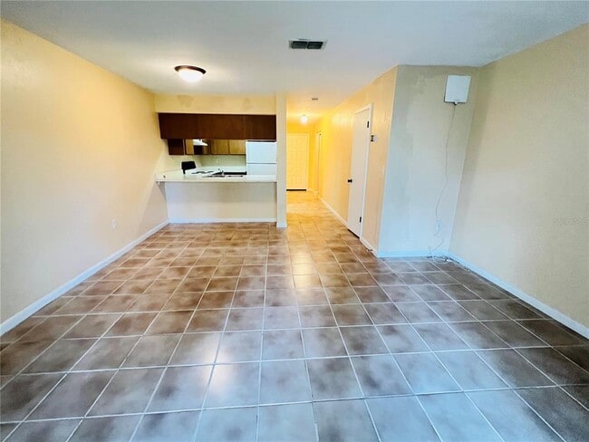 Building Photo - 2635 SW 35th Pl