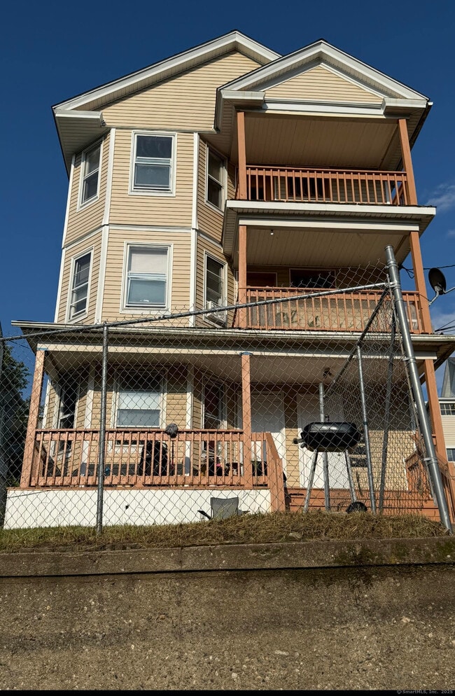 Primary Photo - 83 Southview St