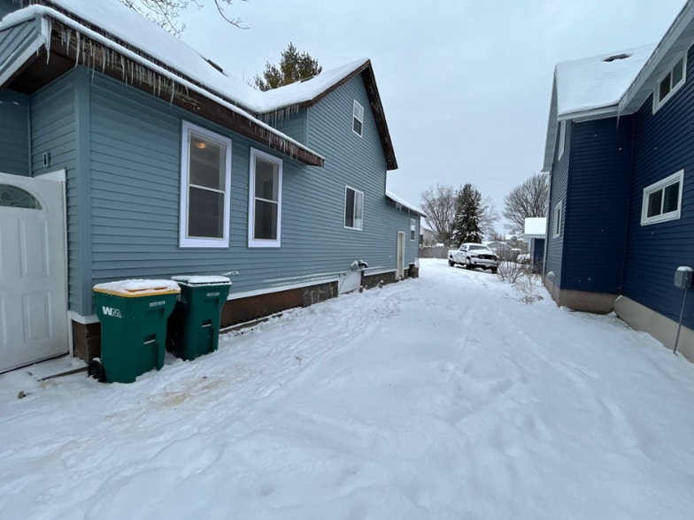 Building Photo - 2106 Thomas St