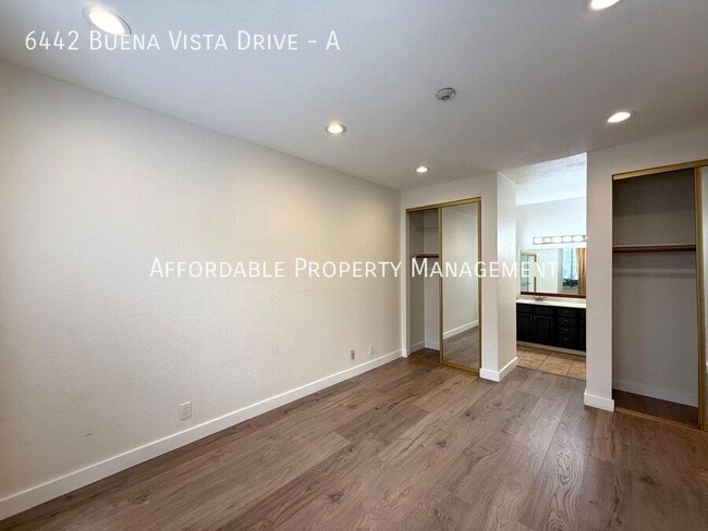 Building Photo - 6442 Buena Vista Dr