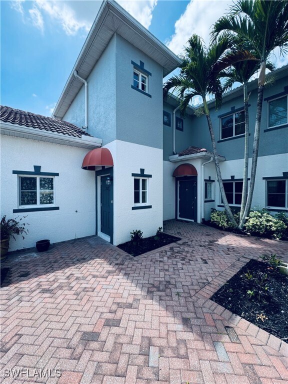 Building Photo - 12101 Santaluz Dr