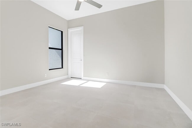 Building Photo - 155 SW 51st Terrace