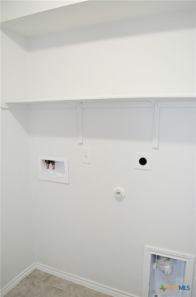 Building Photo - 2606 Cortona St