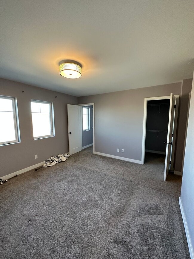 Building Photo - 2518 Granite Dr NW