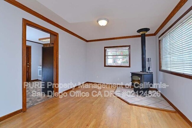 Building Photo - 1535 Meade Ave