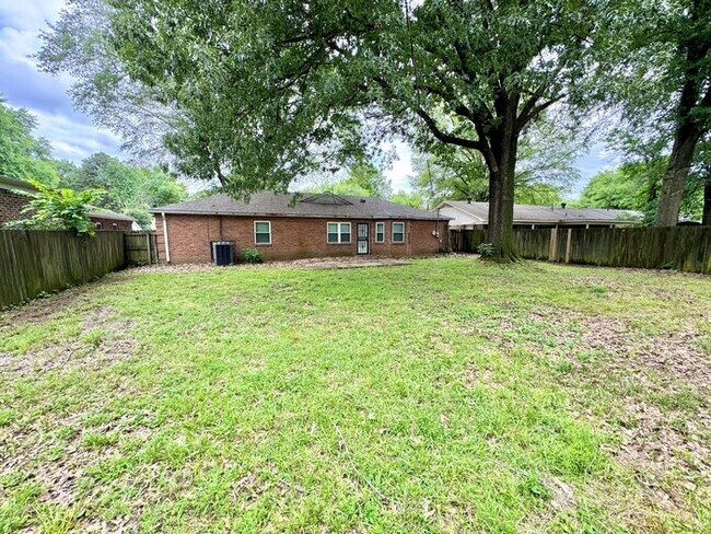 Building Photo - 5022 Harrington Ave