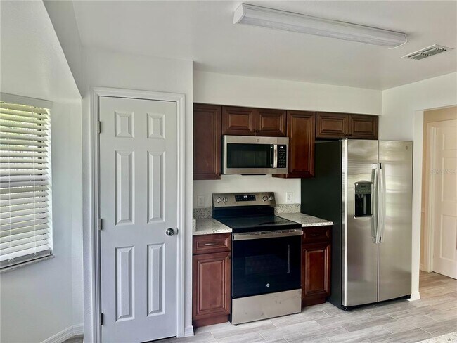 Building Photo - 2532 Haulover Blvd