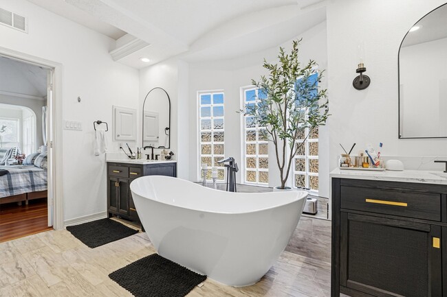 Building Photo - 6119 Durango Bay Ln