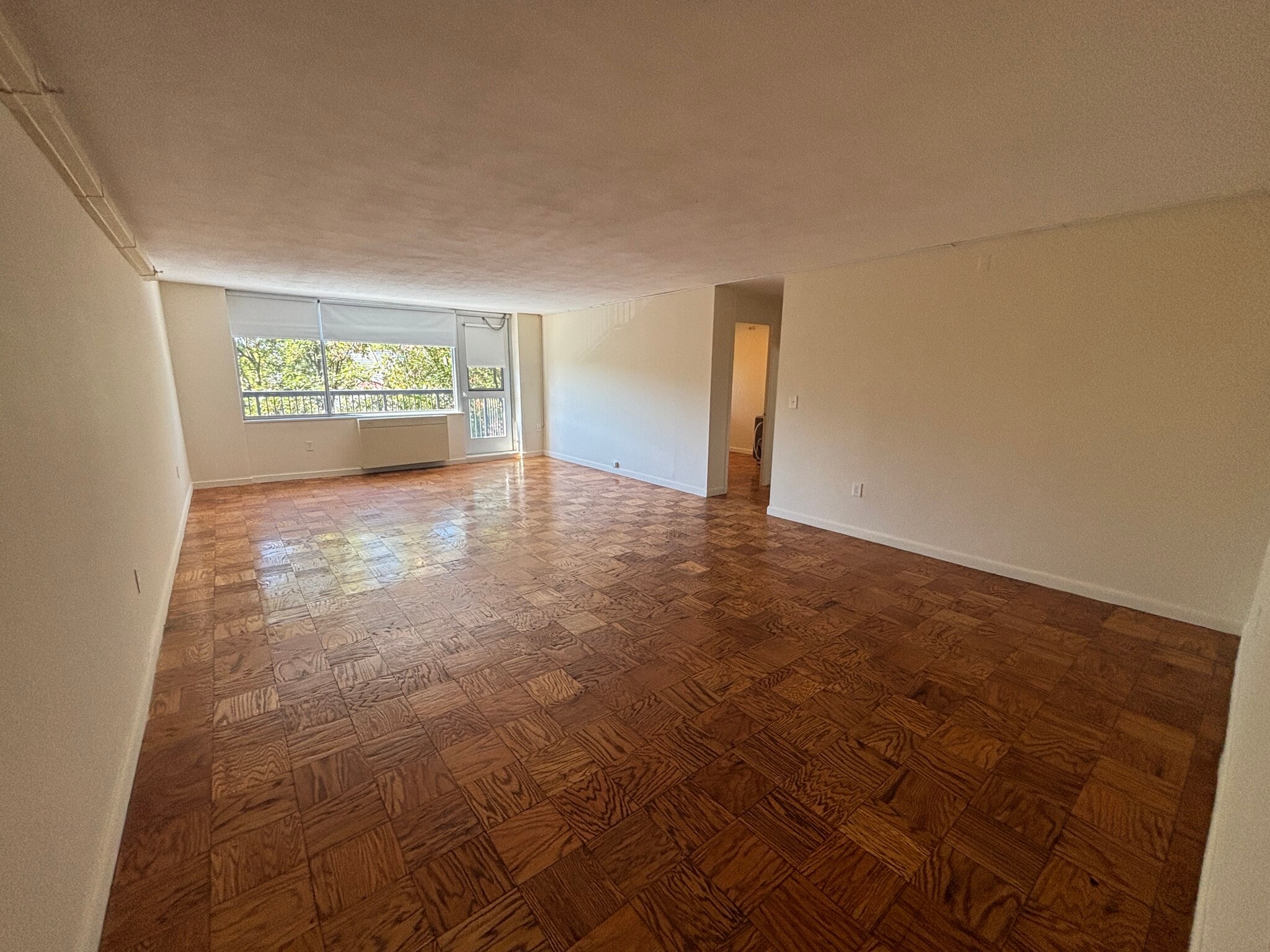 Building Photo - 16 Monmouth Ct