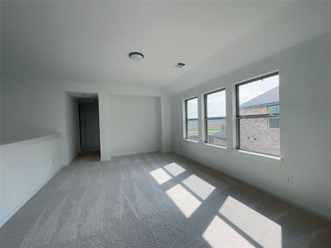Building Photo - 14926 Mossycup Spur Wy
