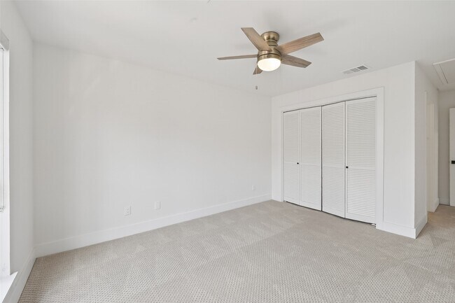 Building Photo - 1535 Potomac Dr