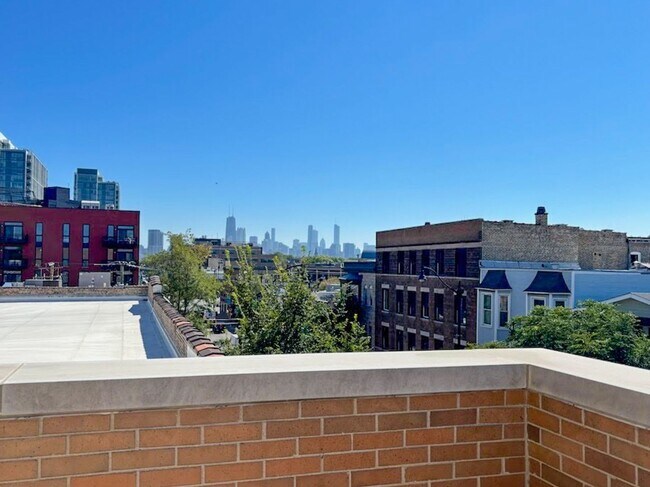 Building Photo - Brand new construction boutique elevator b...
