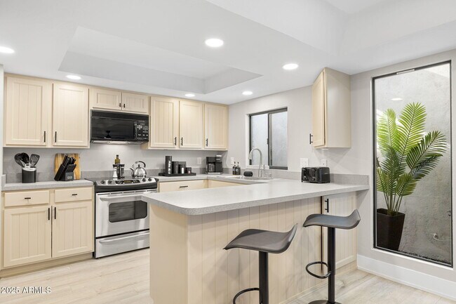 Building Photo - 4124 N 79th St