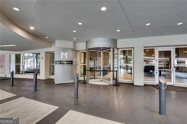 Building Photo - 923 Peachtree St NE