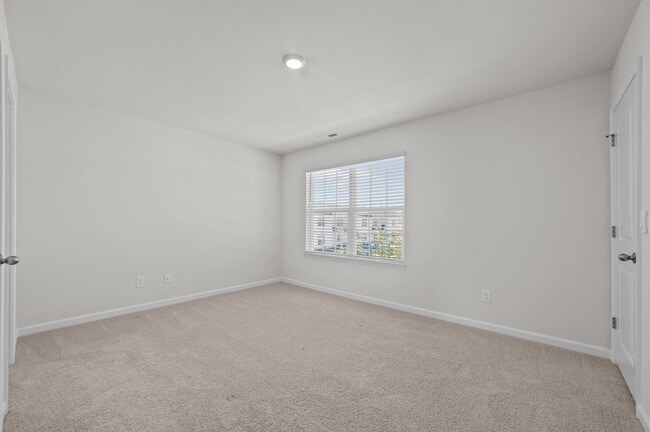 Building Photo - 4109 Laurel Rdg Dr