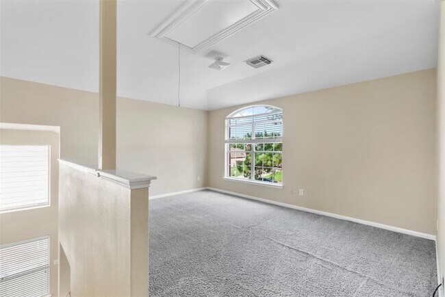 Building Photo - 2423 Pinpoint Dr