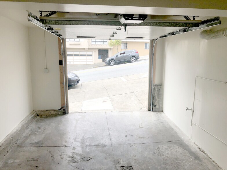 Building Photo - 2240 Balboa St