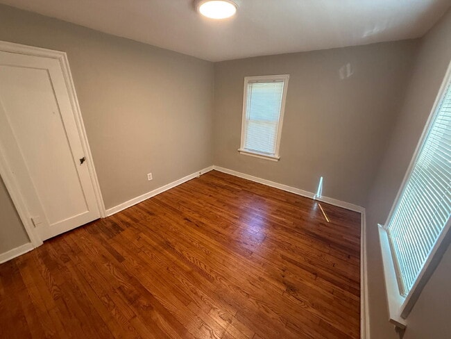 Building Photo - Charming 2-Bedroom Home for Rent in Jennin...