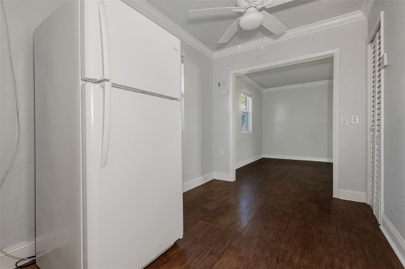 Building Photo - 5608 Buchanan St