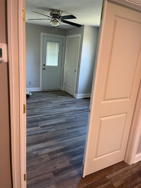 Building Photo - 6921 Milestrip Rd