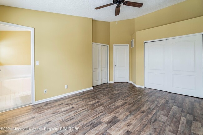 Building Photo - 707 Hatchery Ct