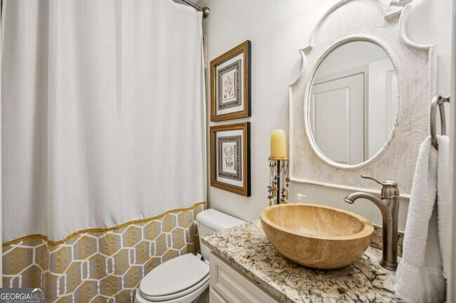 Building Photo - 9026 Riverbend Manor