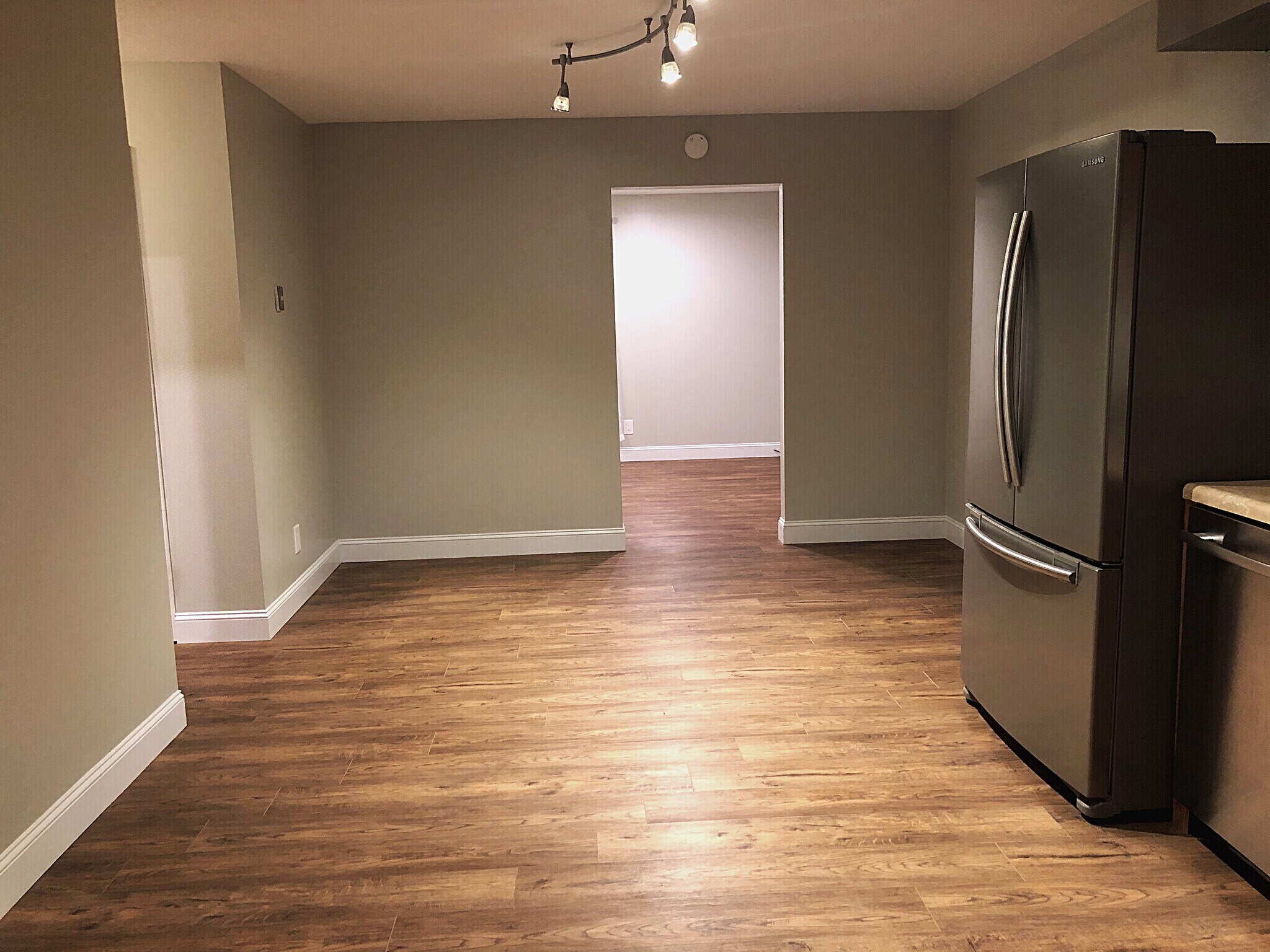 Kitchen - 3413 Lisa Dr