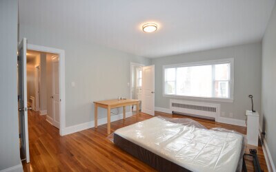 Building Photo - 142 Salisbury Rd