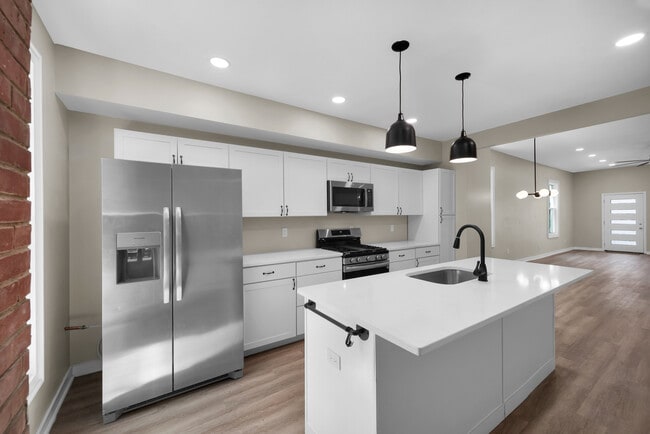 Building Photo - 4112 Kirby