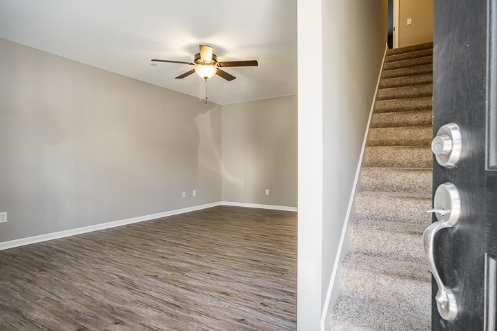 Building Photo - 402 Ellis Ave