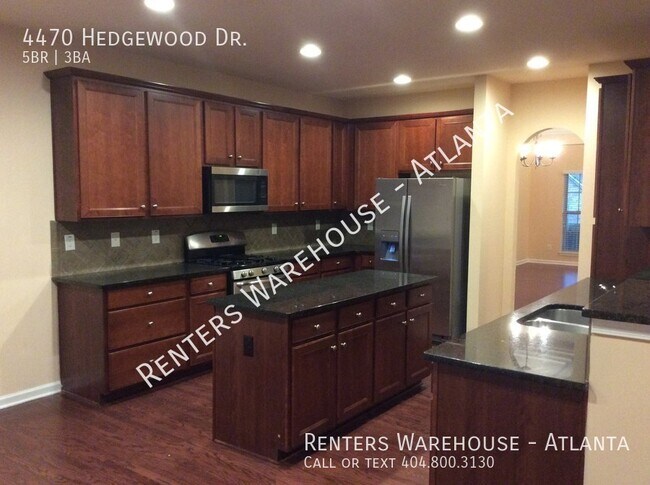 Building Photo - Spacious and Updated Home in Cumming
