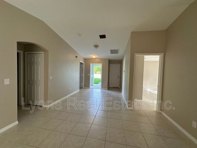 Building Photo - 4793 Jordan Ave S