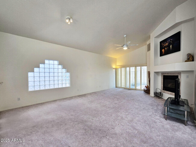 Building Photo - 6510 S Hazelton Ln