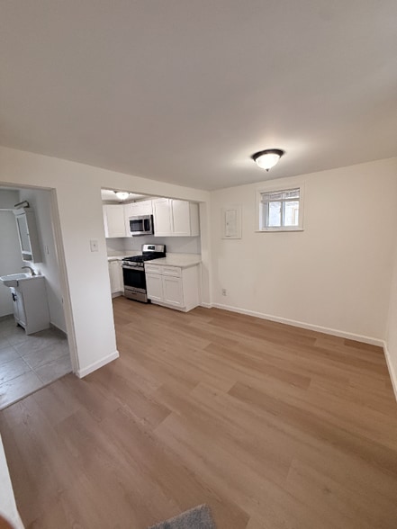 Building Photo - 24591 Valley Ave